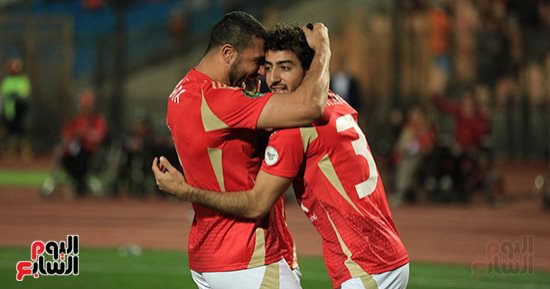 محمد هانى يسجل هدفا عالميا ويمنح الأهلى التقدم ضد الهلال السودانى.. صور 