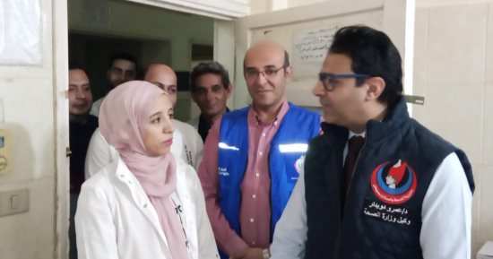 وكيل الصحة بسوهاج يتفقد مركز الطفولة والأمومة بقرية سفلاق 