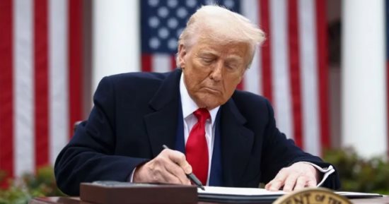 ترامب: الـ100 يوم الأولى لى فى إدارة الولايات المتحدة كانت تاريخية