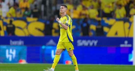 النصر ضد الخليج.. رونالدو وجها لوجه أمام محمد شريف في التشكيل الأساسي