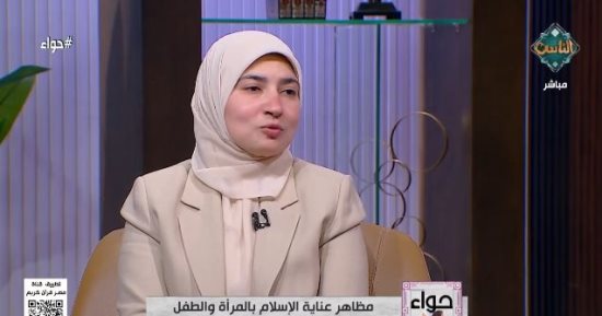 هل حرام الأم المطلقة تترك أولادها للأب وتتزوج؟.. عضو الأزهر العالمي تجيب