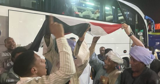 لا للتهجير.. احتشاد أهالي قنا للذهاب إلى رفح دعما للقضية الفلسطينية.. لايف