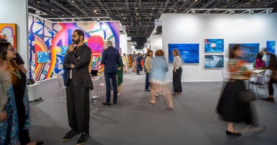 انطلاق "آرت دبى 2025" الأسبوع المقبل بمشاركة فنية واسعة من مختلف أنحاء العالم