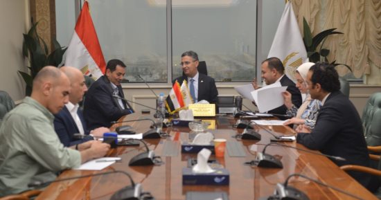 وزير التموين يوجه بسرعة بحث الطلبات المقدمة من أعضاء النواب والشيوخ