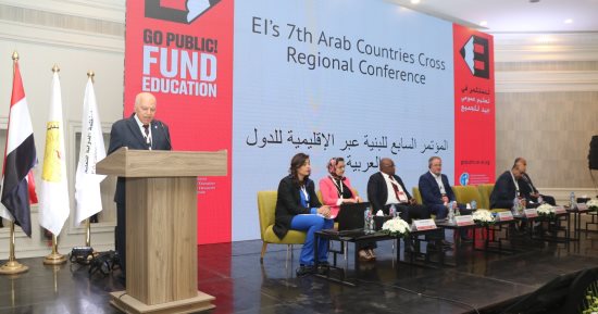 نقيب المعلمين: مصر استقبلت 100 الف طالب وافد بمدارسها الحكومية