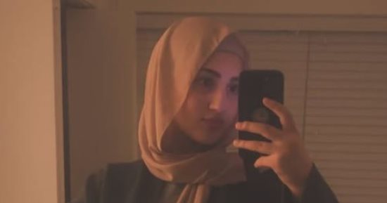 ابنة حلا شيحة ترتدى الحجاب وتشجع الفتيات على ارتدائه وقراءة القرآن  
