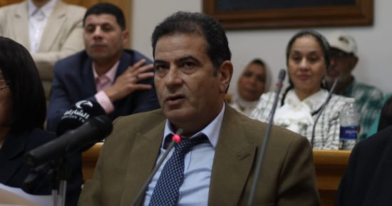 عزت القمحاوى عقب تكريمه من ملتقى الشارقة: بدأت الكتابة بأسماء مستعارة