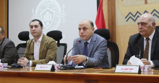 محافظ كفر الشيخ يبحث الإعداد لتنفيذ مشروع التدريب العملى لمجابهة الأزمات