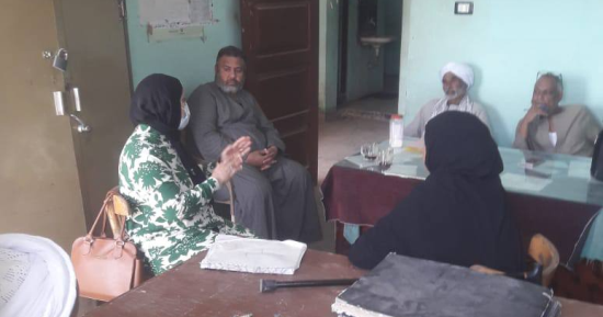 ندوات بيطرية بقرى ونجوع الأقصر حول أهمية تحصينات الحيوانات ضد الأمراض.. صور