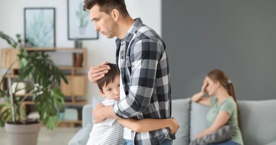 4 أخطاء فى التربية تضر الطفل وتسبب خللا نفسيا وسلوكيا