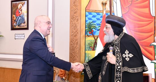 رئيس حزب الجبهة الوطنية والأمين العام يزوران قداسة البابا تواضروس الثاني