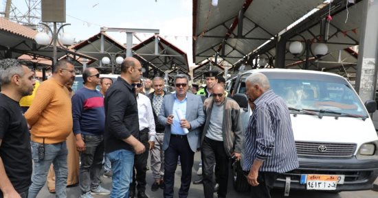 محافظة الجيزة تطالب المواطنين بالإبلاغ عن السائقين المخالفين للتعريفة