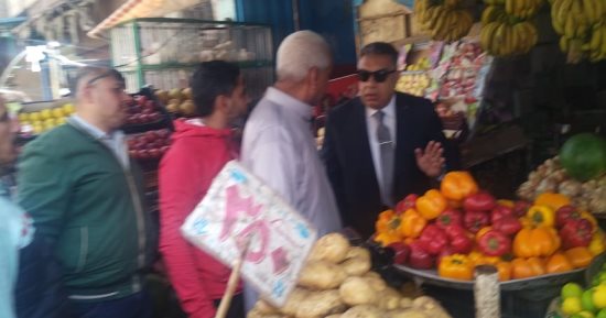 محافظ الدقهلية: غلق أى منفذ يخالف الأسعار المعلنة عبر الشاشات 
