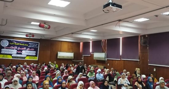 النيل للإعلام بالفيوم يعقد لقاء مع طلاب الجامعة حول المواطنة وترسيخ الولاء  