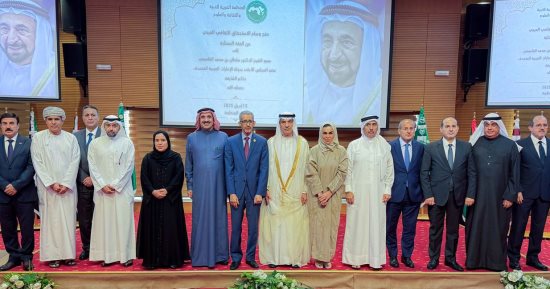"الألكسو" تمنح حاكم الشارقة وسام الاستحقاق الثقافي العربي في نسخته الأولى