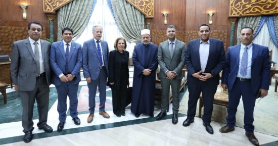 شيخ الأزهر يلتقي رئيسة القومى لحقوق الإنسان ويبحثان سبل تعزيز التعاون