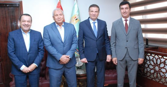 وزير الزراعة ومحافظ الوادى يبحثان تعزيز التعاون المصري السعودي في التصنيع الزراعي