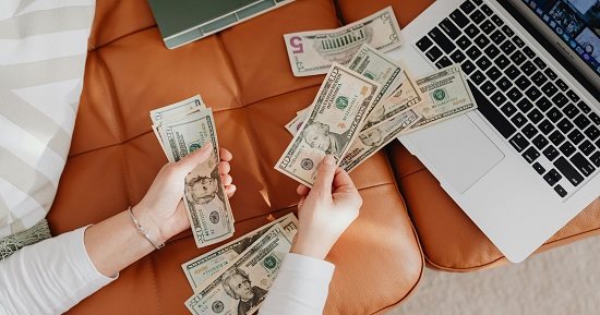 4 أبراج مش بتخاف تخسر فلوسها.. بتخاطر بيها في أي حاجة