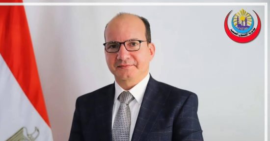 إجراء عمليتين زرع قرنية من النوع الطبقي الدقيق 