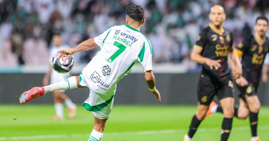 أهلى جدة فى ضيافة ضمك بالدوري السعودي الليلة 