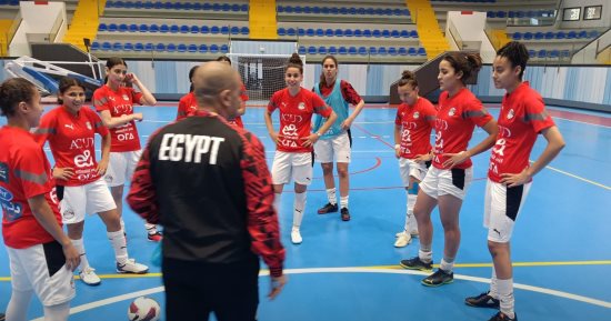 الحلم نيوز : 
                                            منتخب مصر لسيدات الصالات يختتم كأس أفريقيا بالفوز على مدغشقر وحصد المركز الخامس
                                        