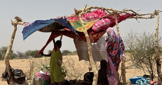 نازحون يفرون من الصراع المسلح في السودان 