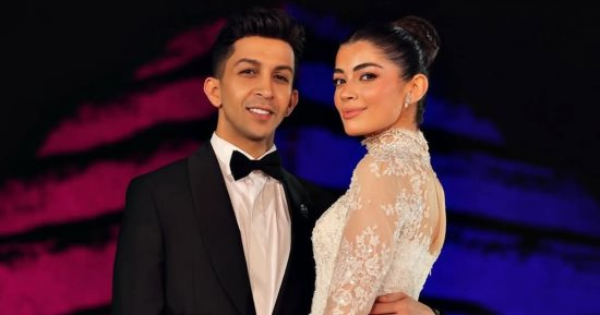 وصلة غزل بين هشام جمال وزوجته ليلى أحمد زاهر