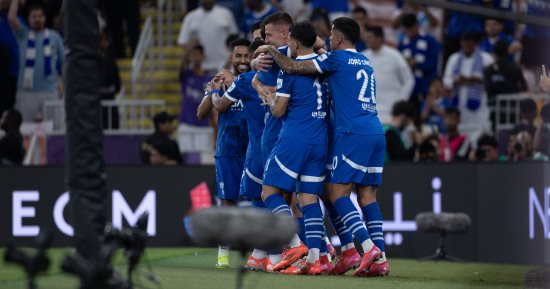 الهلال يواجه العروبة لمواصلة مطاردة الاتحاد على قمة الدوري السعودي