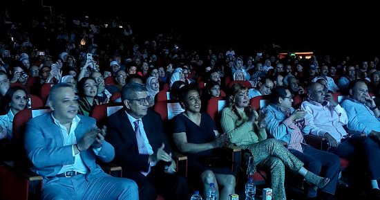 لوسى وتامر عبد المنعم ووفاء عامر فى احتفالية عيد الربيع على مسرح البالون.. صور
