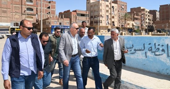 وزير الرى يتفقد محطة مياه شرب السويس قبل فترة أقصى الاحتياجات المائية
