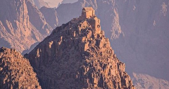 سيناء أرض باركها الله.. رحلة فى مواطن المعجزات السماوية