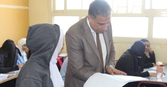 وكيل وزارة التعليم بالجيزة: الطالب المتغيب لا يعاد له التقييم إلا بعذر مقبول