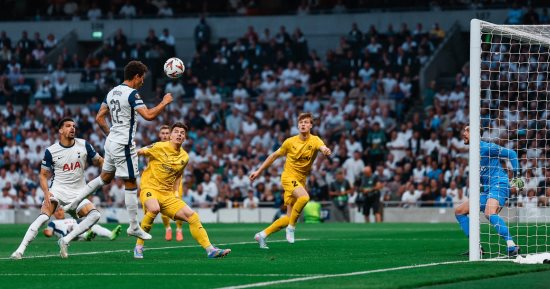توتنهام يتقدم على بودو جليمت 2-0 فى الشوط الأول بنصف نهائى الدوري الأوروبي