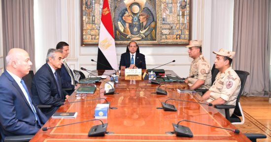 الرئيس السيسى يتابع مستجدات المشروع القومى لتطوير محطة الزهراء بمنطقة عين شمس ويوجه بدراسة رفع كفاءتها لتعظيم الإرث المصرى فى تربية وإنتاج الخيول الأصيلة واستخدام الرقمنة والميكنة وتهيئة كوادر متخصصة وتدريبها