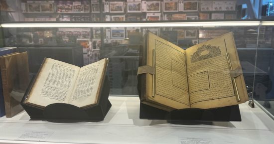 شاهد.. كتب نادرة من معرض أبوظبي الدولي للكتاب في دورته الـ34