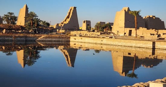لا تجف مياهها منذ 3 آلاف سنة.. سر البحيرة المقدسة بمعابد الكرنك.. صور