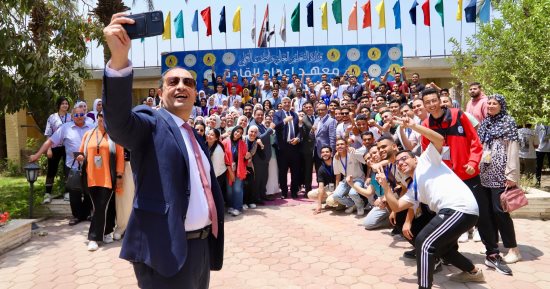 مدير صندوق مكافحة الإدمان يحاور طلاب الجامعات حول الاستراتيجية الوطنية لمكافحة المخدرات