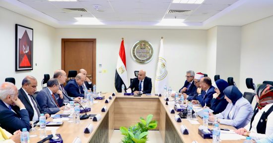 وزير التعليم يعلن خريطة العام الدراسى الجديد 2026.. ييدأ 20 سبتمبر 2025 حتى 11 يونيو 2026.. عبد اللطيف: أيام الدراسة الفعلية 172.. 88 يوما للترم الأول و84 للثانى.. وامتحانات الثانوية العامة 20 يونيو 2026