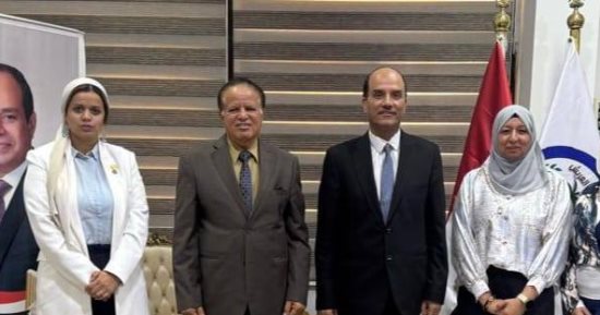 رئيس جامعة العريش يستقبل وفد "الرقابة الصحية" تمهيدًا لتطبيق التأمين الصحى الشامل