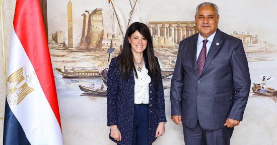 وزيرة التخطيط تجتمع مع الممثل الإقليمي لمنظمة الأغذية والزراعة (الفاو)