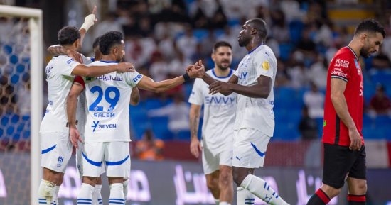 الهلال يكتسح الرائد بخماسية ويواصل مطاردة الاتحاد على صدارة الدوري السعودي