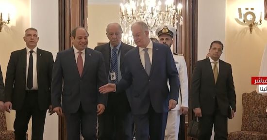 مراسم استقبال رسمية للرئيس السيسى بالقصر الرئاسى اليونانى