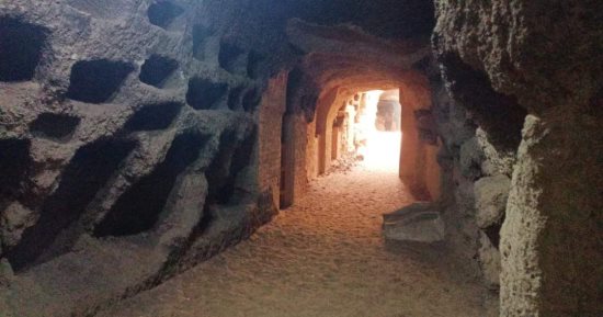 سراديب تونا الجبل.. حكايات وأسرار الفن الرومانى على أرض المنيا