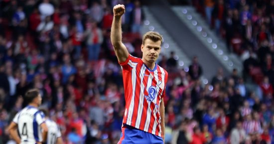 أتلتيكو مدريد يضرب ريال سوسيداد برباعية سورلوث في الدوري الإسباني