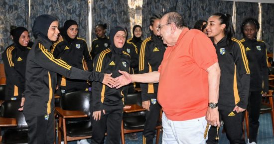 المقاولون العرب يكرم فريق السيدات فى ختام الموسم