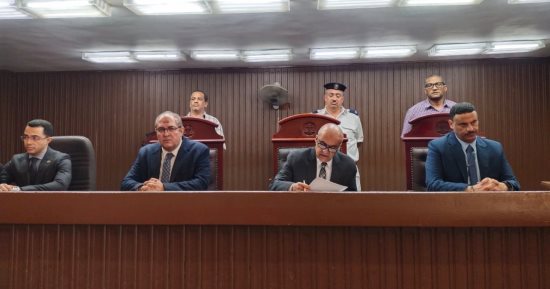 تأجيل محاكمة عامل وعمه قتلا شابا فى شبرا الخيمة ليونيو المقبل