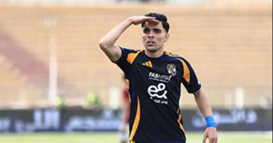 الشوط الأول.. الأهلي يتقدم على سيراميكا بهدف بن شرقي.. صور 