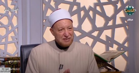 هل على إثم لو امتنعت تماما عن الإنجاب؟.. أمين الفتوى يجيب (فيديو)