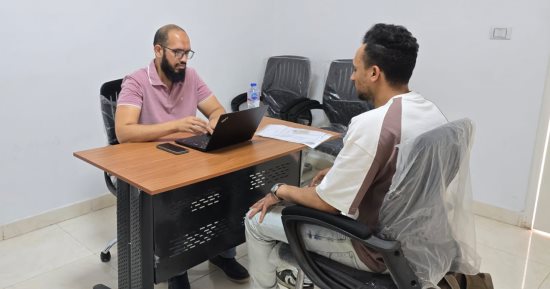 وزارة العمل تُجرى اختبارات للمرشحين على فرص عمل بالرياض