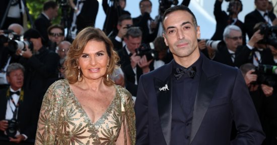 يسرا على السجادة الحمراء لفيلم توم كروز Mission: Impossible بمهرجان كان
